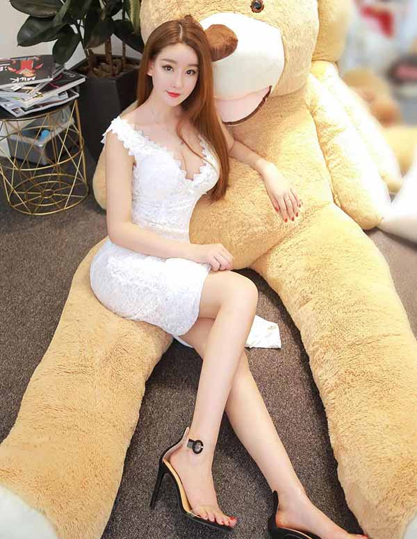 新加坡模特预约伴游